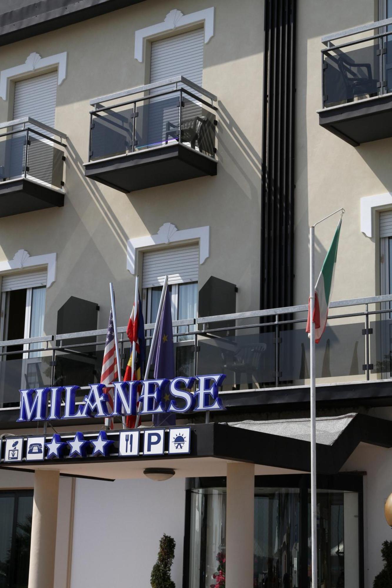 Hotel Milanese Rimini Buitenkant foto